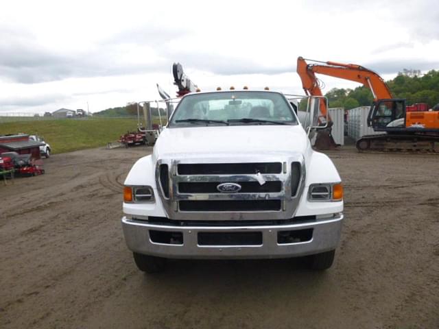 Image of Ford F-650 equipment image 1