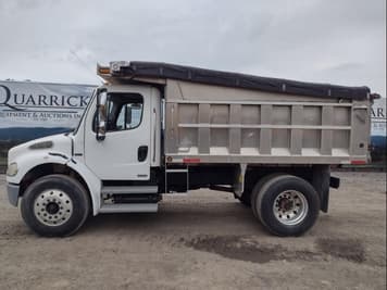 Main image Freightliner M2106