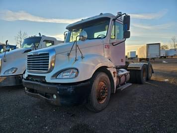 Main image Freightliner Columbia