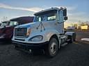 2004 Freightliner Columbia Image