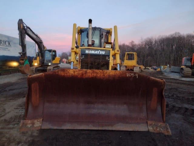 Image of Komatsu D65EX-15 equipment image 1