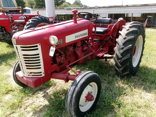 Image of International Harvester 350 equipment image 2