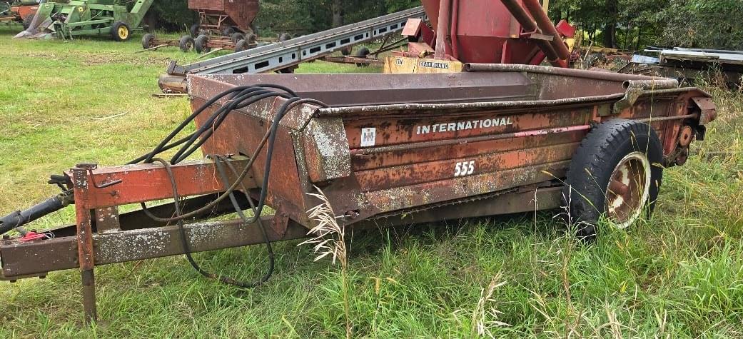 Image of International Harvester 555 Image 0