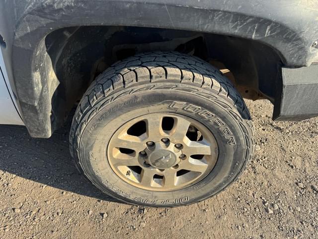 Image of Chevrolet 3500 equipment image 3