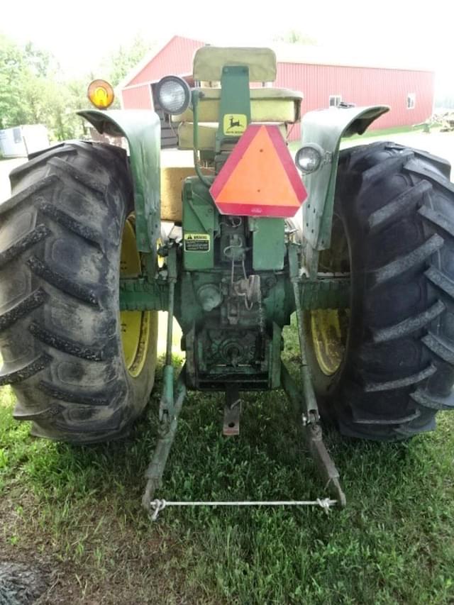 Image of John Deere 4020 equipment image 2