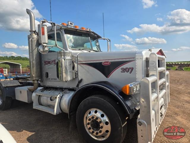 Image of Peterbilt 379 equipment image 1