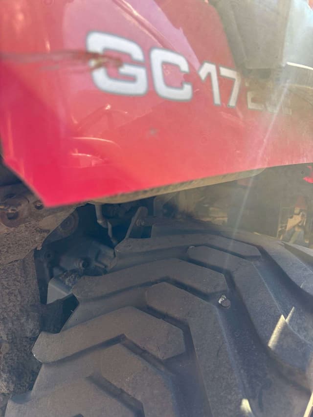 Image of Massey Ferguson GC1723E equipment image 3