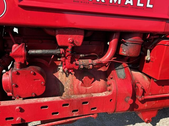 Image of Farmall H equipment image 4