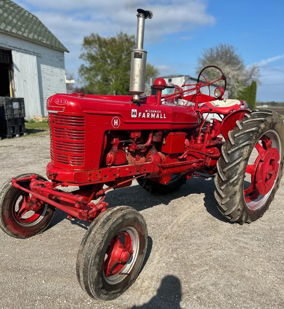 Image of Farmall H Primary image
