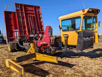 Main image New Holland H9880