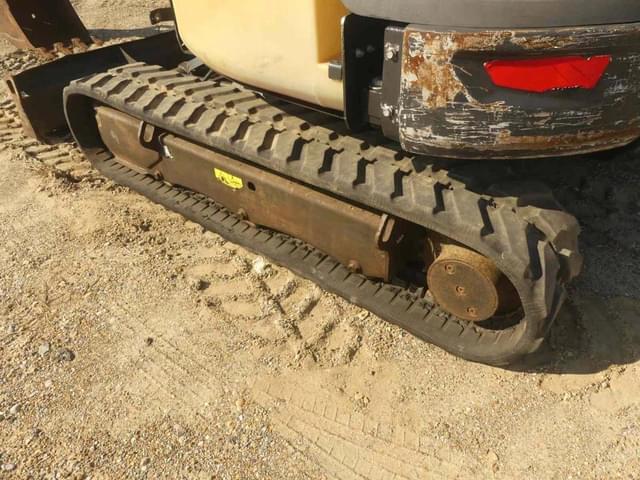 Image of Bobcat E32i equipment image 4