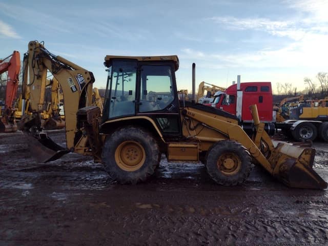 Image of Caterpillar 420D equipment image 2