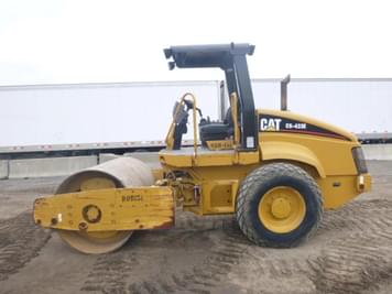 Main image Caterpillar CS433E