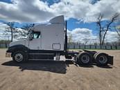 Thumbnail image Freightliner Columbia 1
