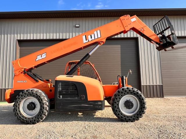 Image of JLG 944E-42 equipment image 4