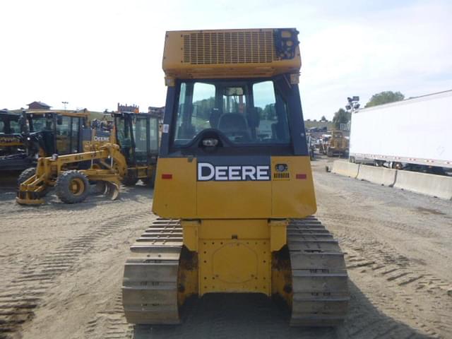 Image of John Deere 650J XLT equipment image 3