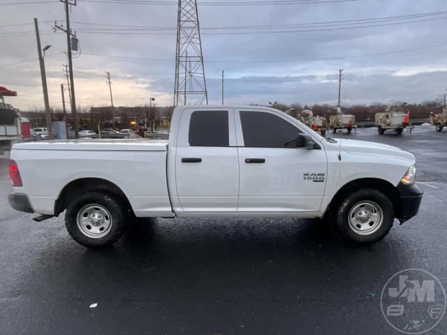 Image of Dodge Ram 1500 equipment image 3