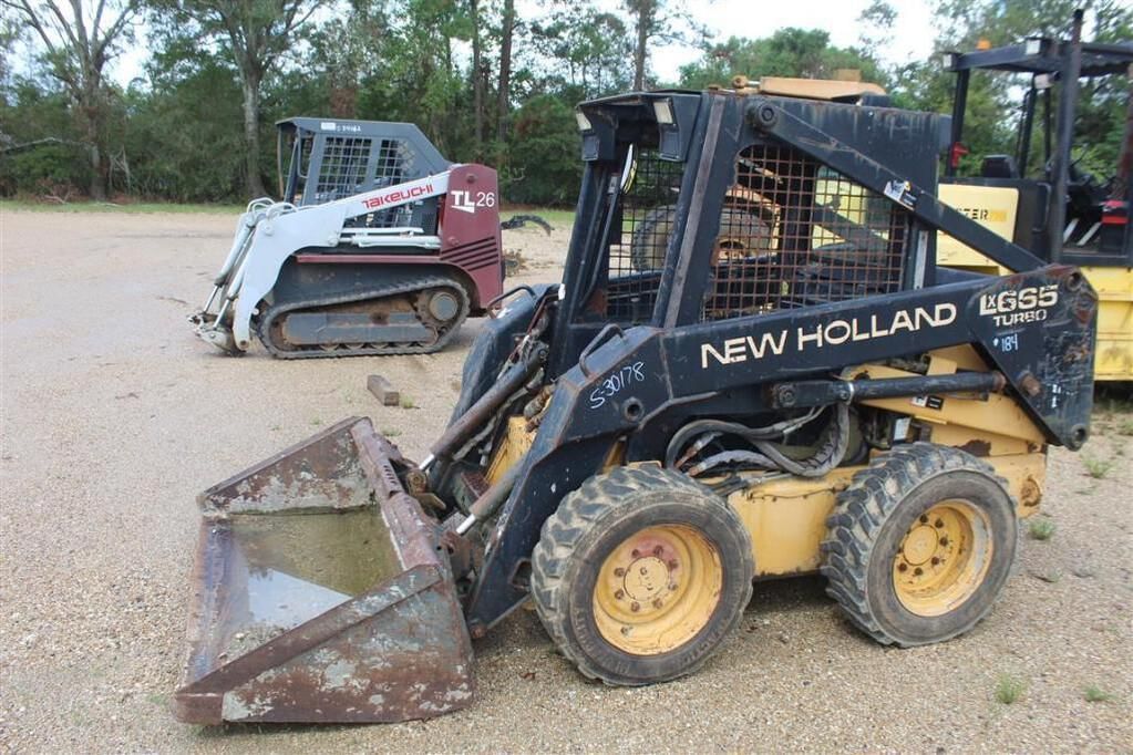 Main image New Holland LX665