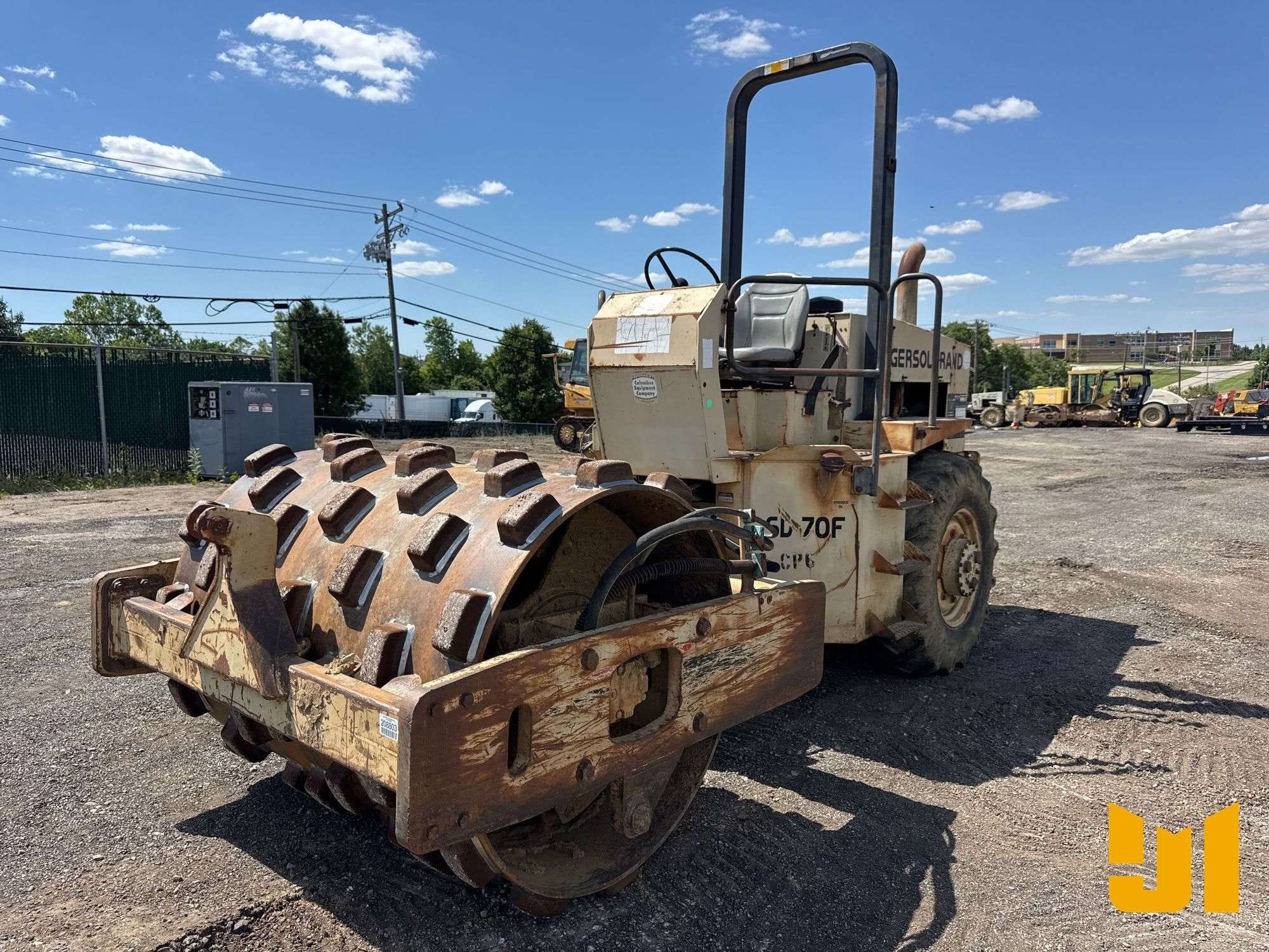 1996 Ingersoll Rand SD-70F Equipment Image0