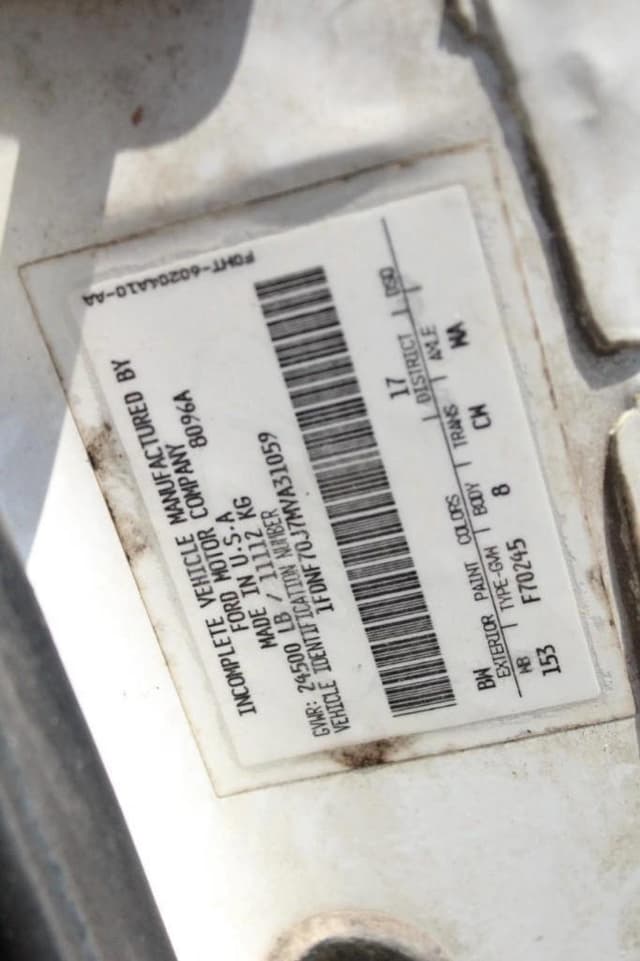 Image of Ford F-700 equipment image 1