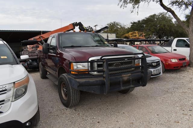Image of Ford F-350 equipment image 1
