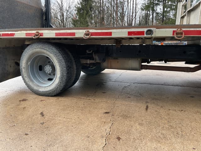 Image of Ford F-350 equipment image 4