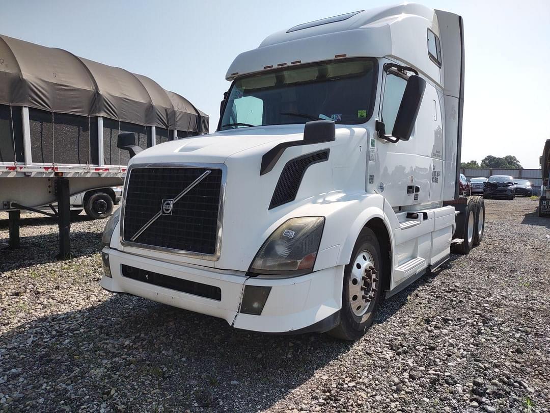 Image of Volvo VNL Primary image