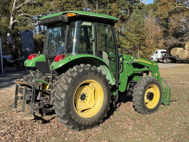 Image of John Deere 5083E equipment image 2