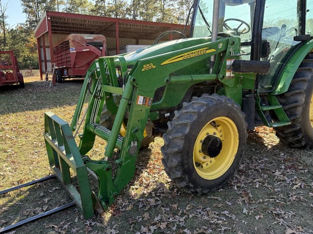 Image of John Deere 5083E equipment image 1
