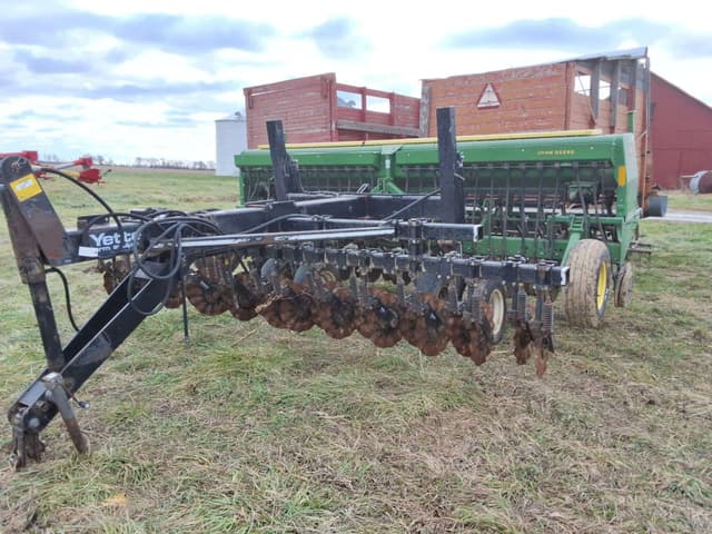 Image of John Deere 515 equipment image 1