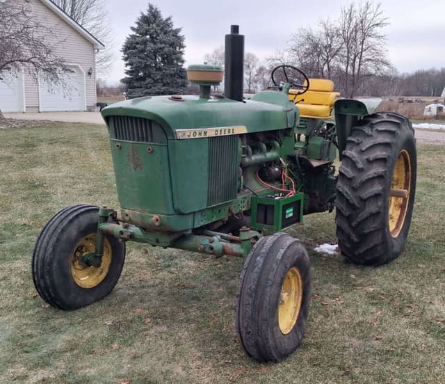 Image of John Deere 4020 equipment image 1