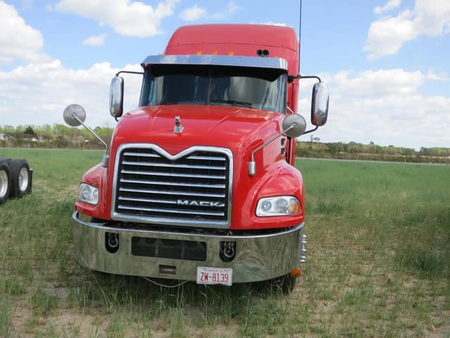Image of Mack CXU613 equipment image 1