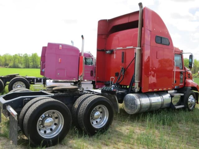 Image of Mack CXU613 equipment image 3