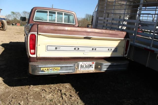 Image of Ford F-150 equipment image 2