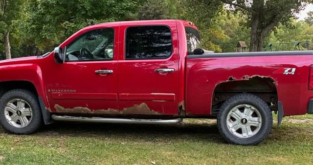 Image of Chevrolet 1500 equipment image 3