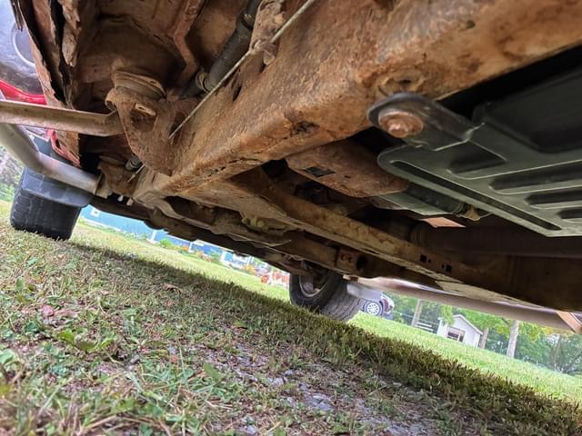 Image of Chevrolet 1500 equipment image 4