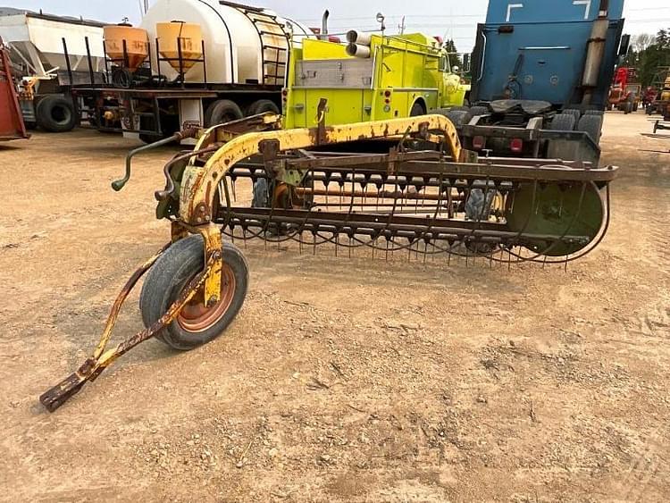 John Deere 640 Equipment Image0