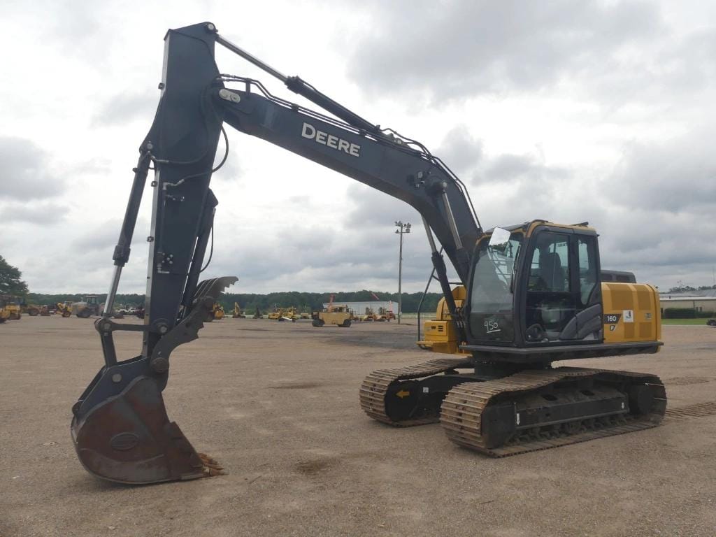 2023 John Deere 160P Equipment Image0