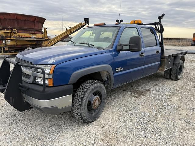 Image of Chevrolet 3500 equipment image 1