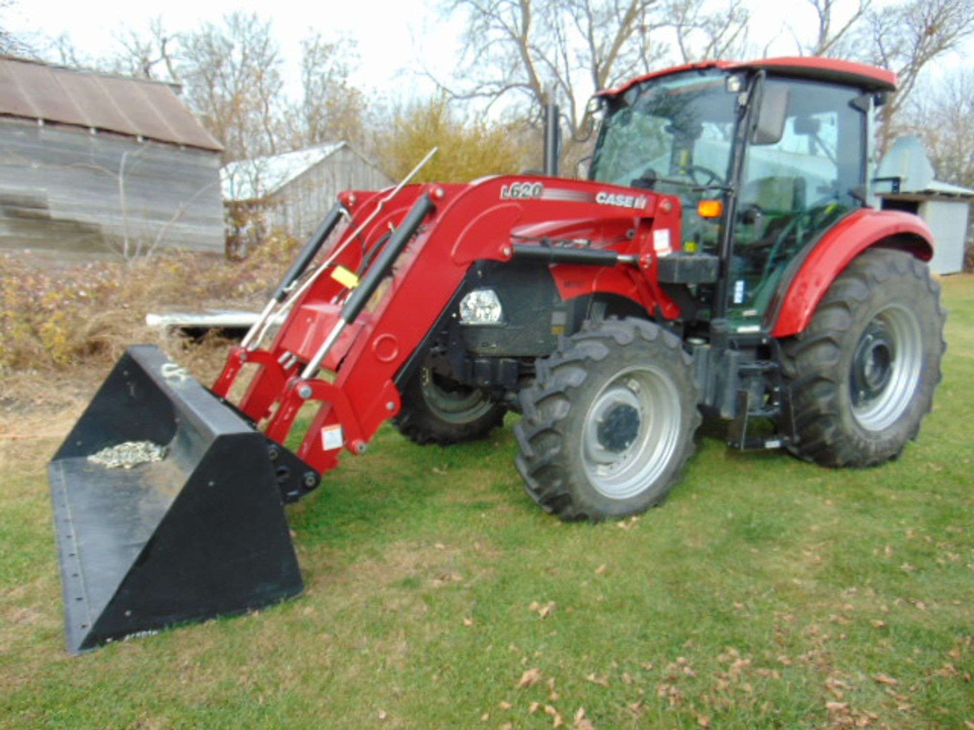 Case IH Farmall 75C Equipment Image0