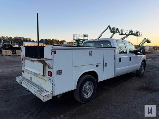 Image of Ford F-250 equipment image 3