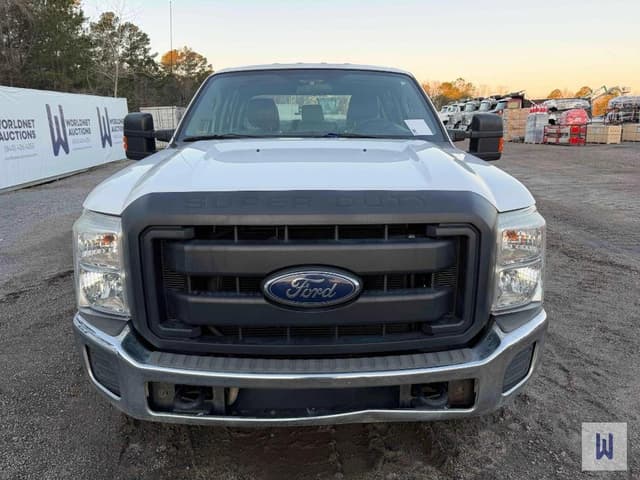 Image of Ford F-250 equipment image 1