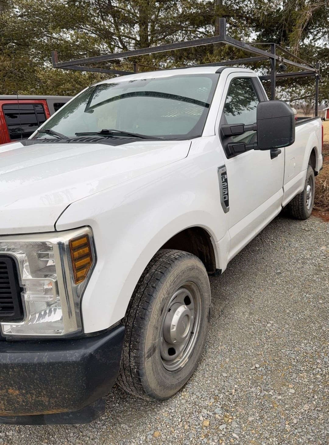 Image of Ford F-250 Primary image