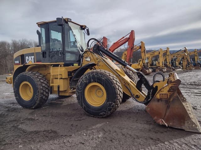 Image of Caterpillar 930G equipment image 2