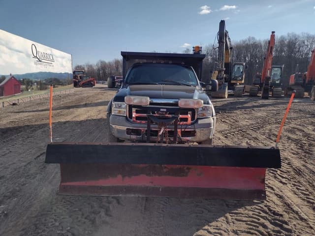 Image of Ford F-550 equipment image 1