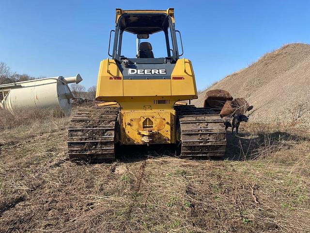 Image of John Deere 750J LGP equipment image 2