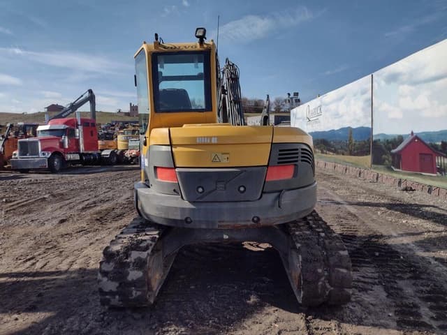 Image of Volvo ECR88 equipment image 3