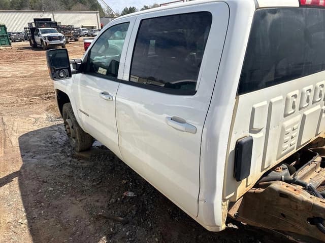 Image of Chevrolet 3500 equipment image 1