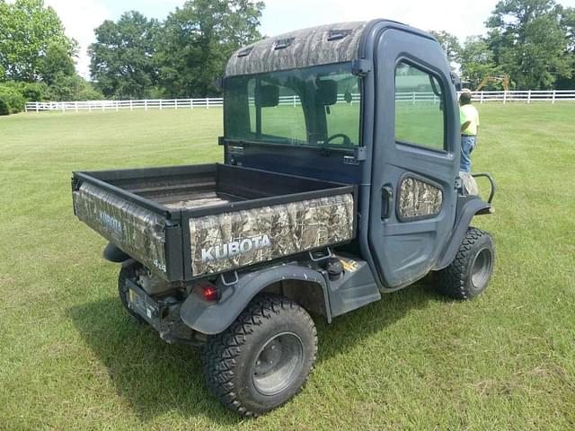 Image of Kubota RTV-X1100C equipment image 2