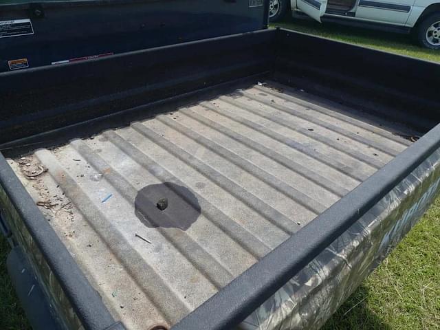 Image of Kubota RTV-X1100C equipment image 4
